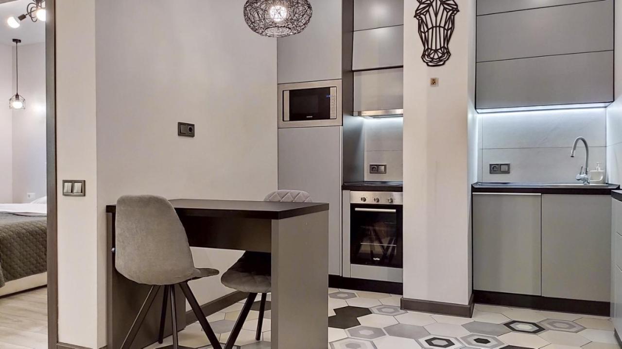Petrovdom 52,67,205,213 In Smart Apartments In New York Concept House เคียฟ ภายนอก รูปภาพ