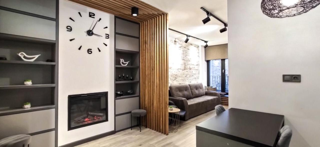 Petrovdom 52,67,205,213 In Smart Apartments In New York Concept House เคียฟ ภายนอก รูปภาพ