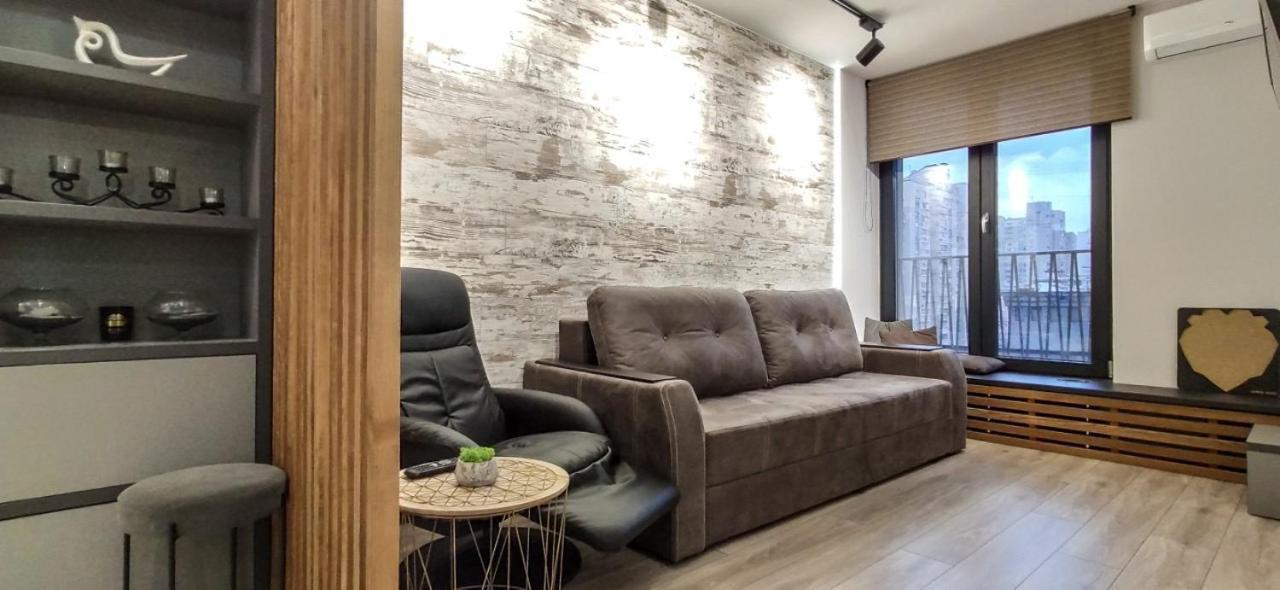 Petrovdom 52,67,205,213 In Smart Apartments In New York Concept House เคียฟ ภายนอก รูปภาพ