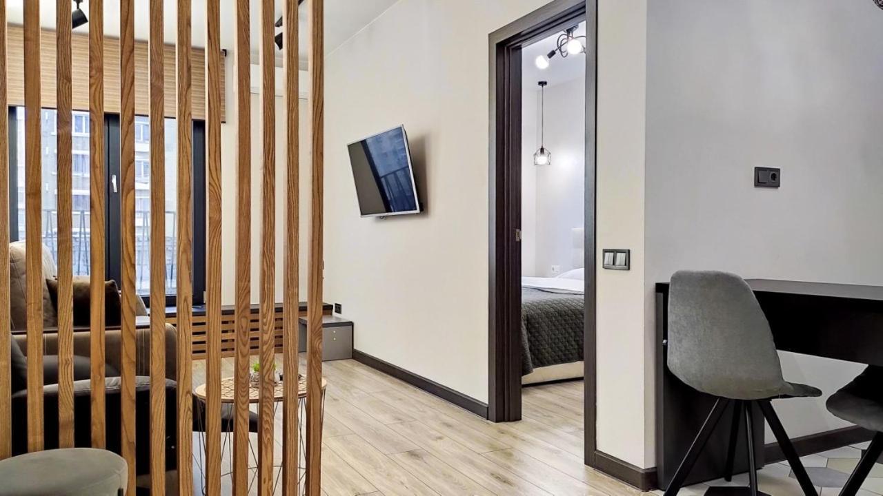 Petrovdom 52,67,205,213 In Smart Apartments In New York Concept House เคียฟ ภายนอก รูปภาพ