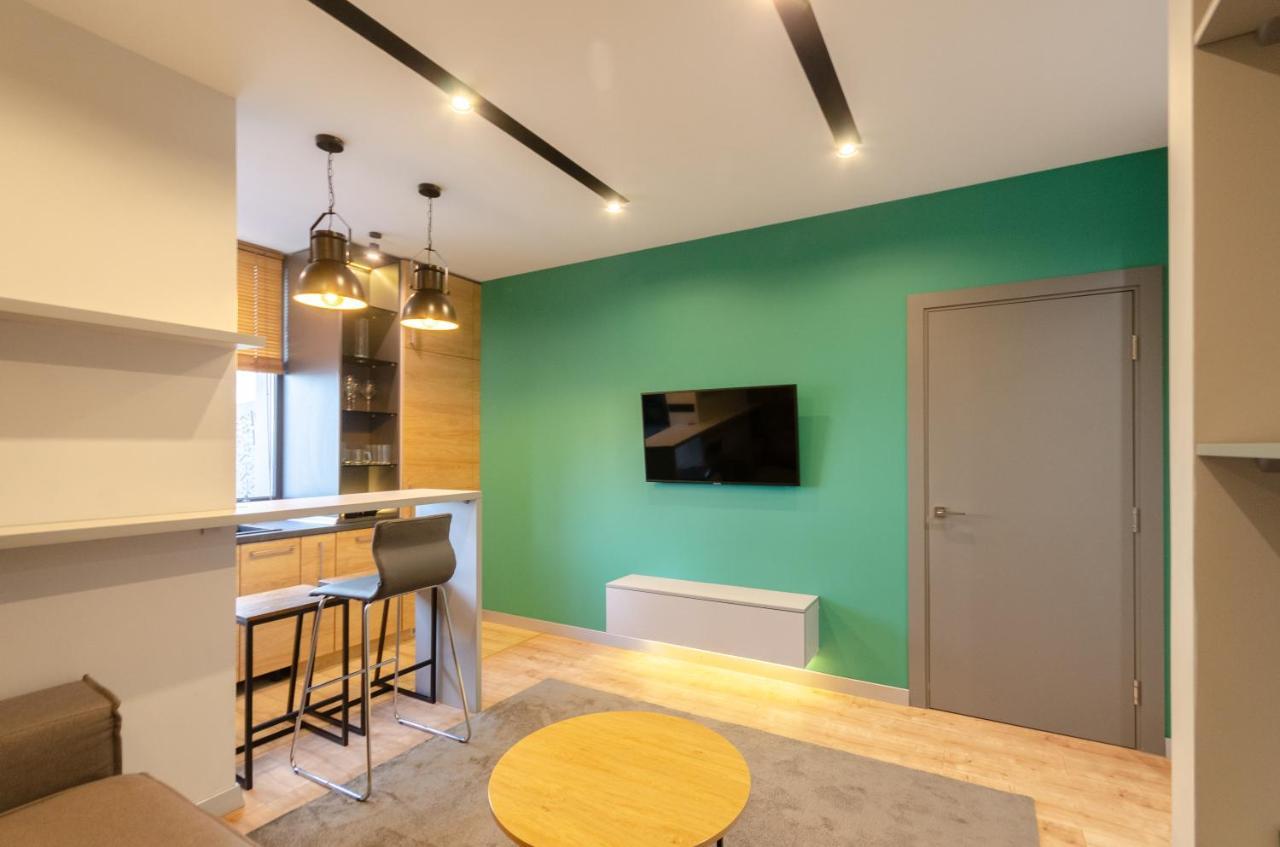 Petrovdom 52,67,205,213 In Smart Apartments In New York Concept House เคียฟ ภายนอก รูปภาพ